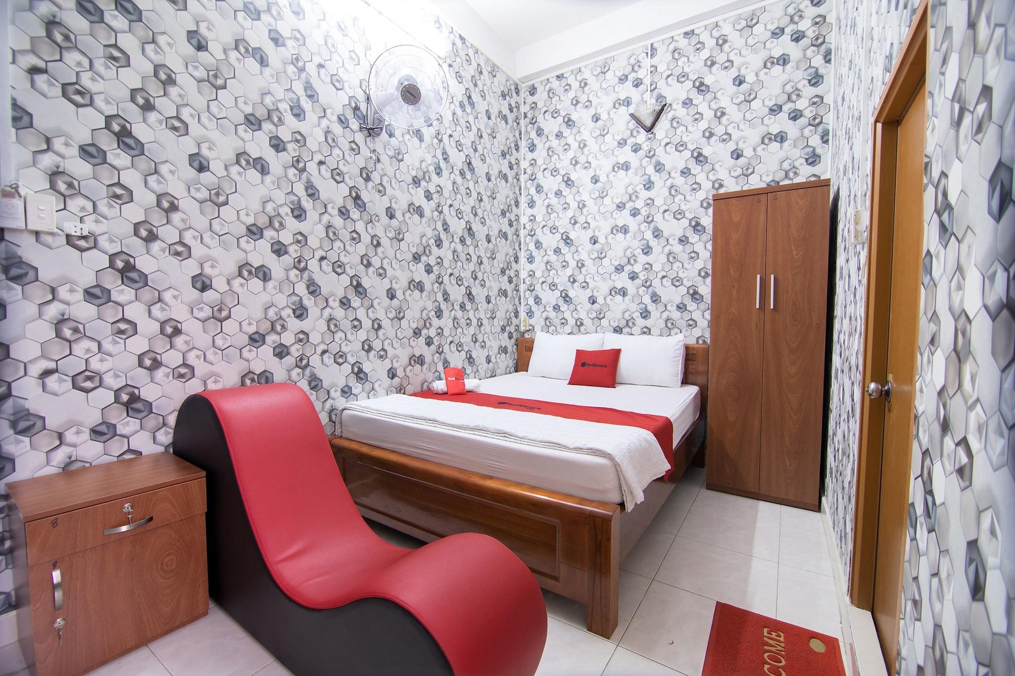 Reddoorz Near Tan Son Nhat Airport 3 Cidade de Ho Chi Minh Exterior foto